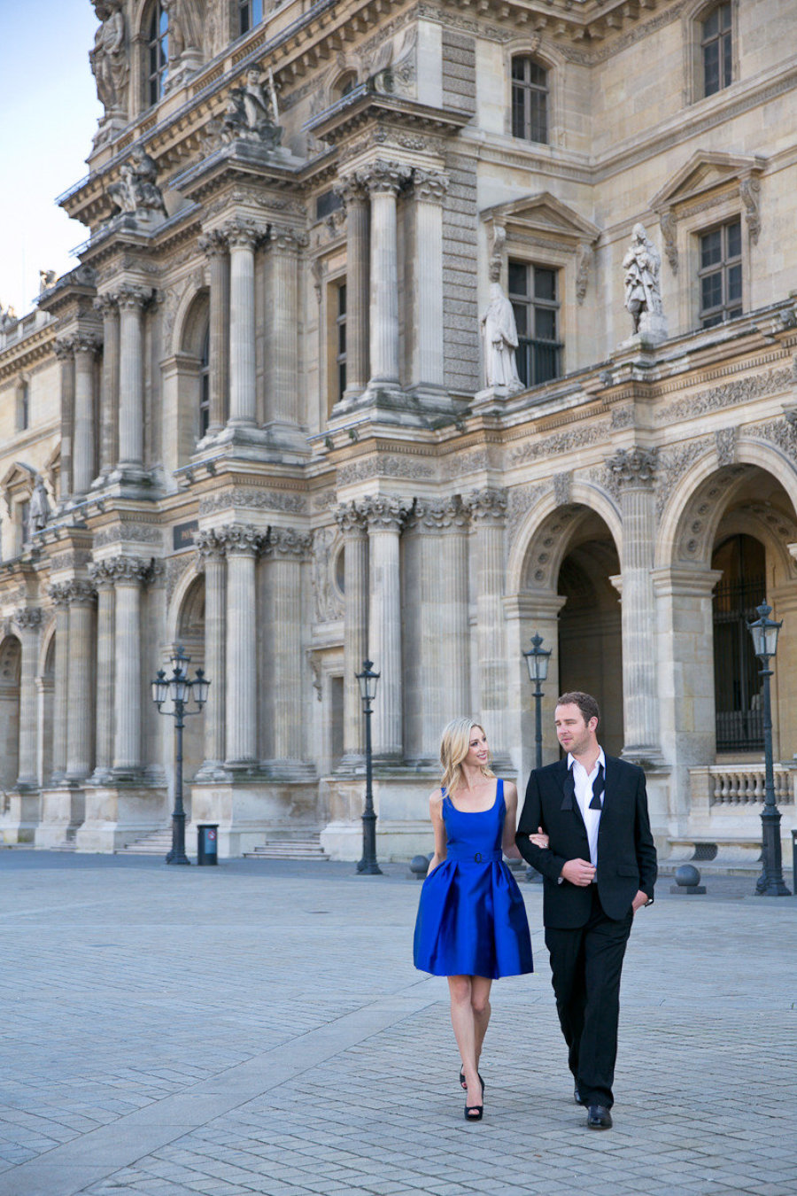 Parisian Engagement Session. One and Only Paris Photography // Don't know what to wear for your engagement pictures? Check out these 10 Formal Engagement Photo Outfit Ideas. // http://mysweetengagement.com