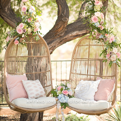 Gallery with an incredible selection of wedding decoration ideas for every wedding style. // My Sweet Engagement // https://mysweetengagement.com/galleries/wedding-decor