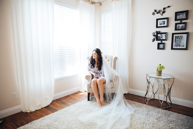 A Heavenly Californian Wedding that Will Make you Daydream. Anna Perevertaylo Photography. // mysweetengagement.com