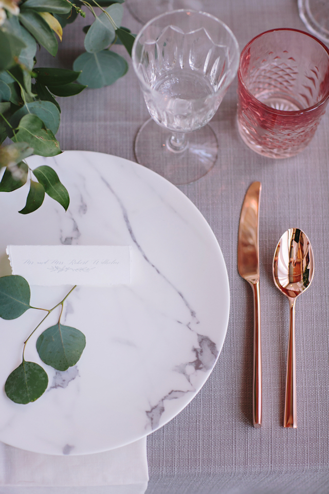 Marble wedding theme ideas: marble plate and rose gold silverware. // mysweetengagement.com