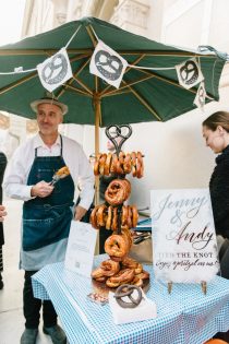 Chic pretzel stand inspiration with Toed the Knot singn. See More Trendy and Creative Ideas to Serve Pretzel on Your Wedding. | My Sweet Engagement