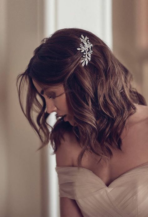 wavy down wedding hairstyle for mid length hair