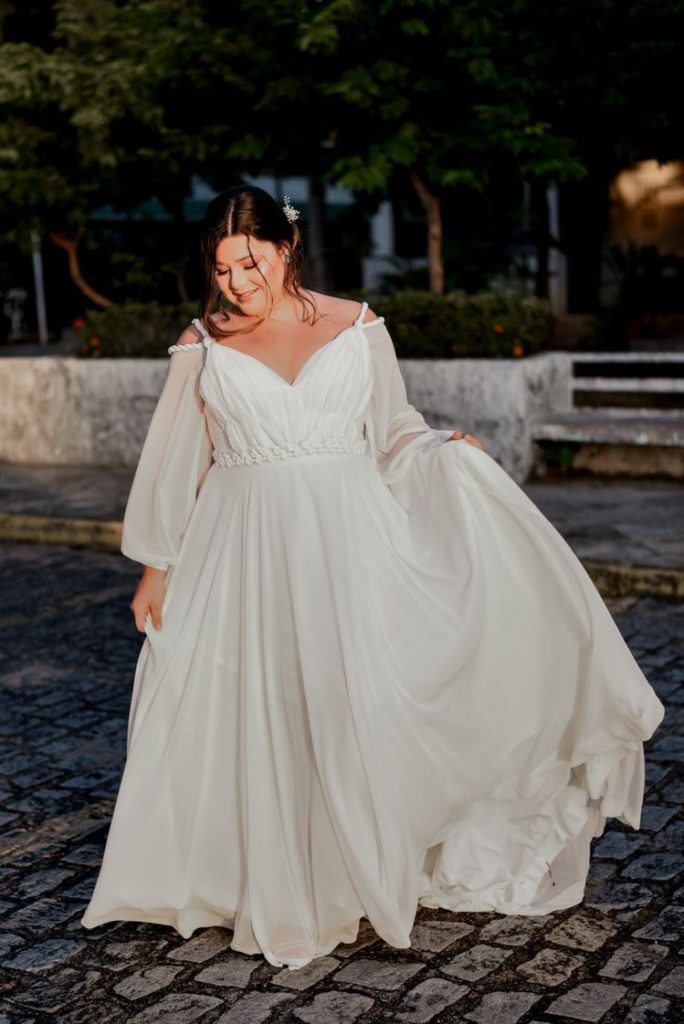 Ball gown plus size wedding dress for curvy bride