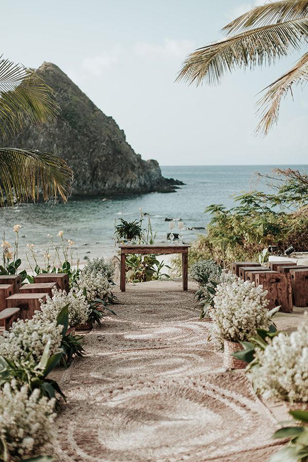 Beach destination wedding in Fernando de Noronha, Brazil